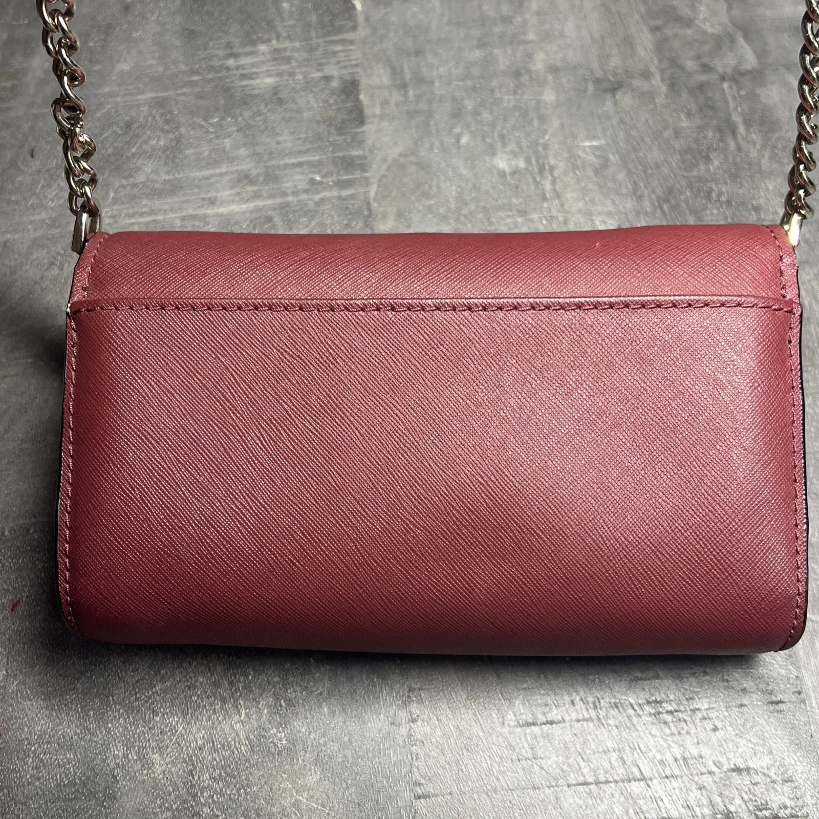 Kate Spade New York Staci Flap Crossbody Shoulder Bag Saffiano Burgund 7.5×4.5×2