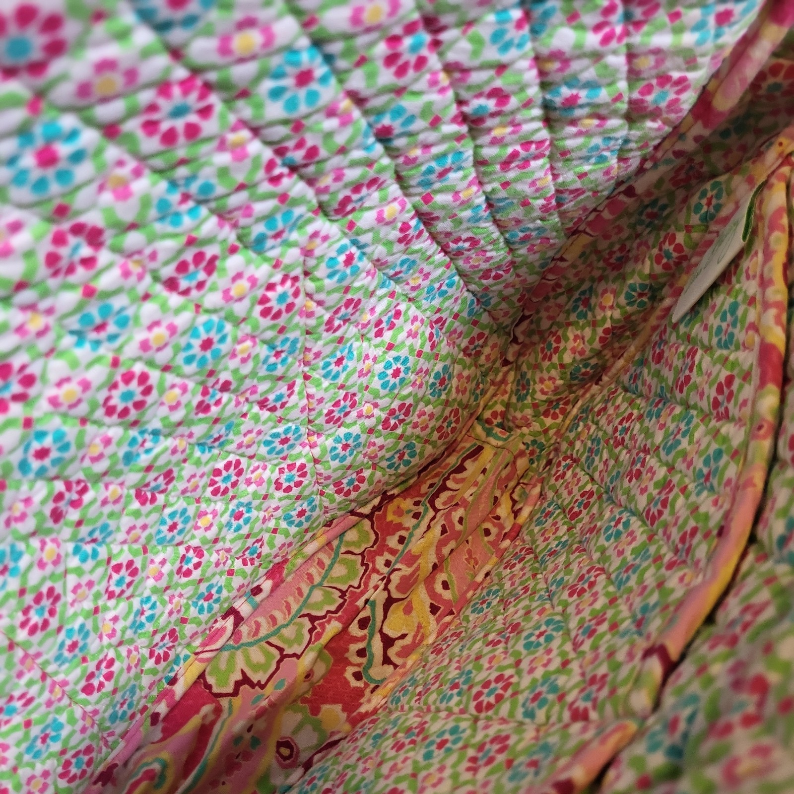 Vera Bradley Capri Melon Paisley Messenger Bag/Computer Bag