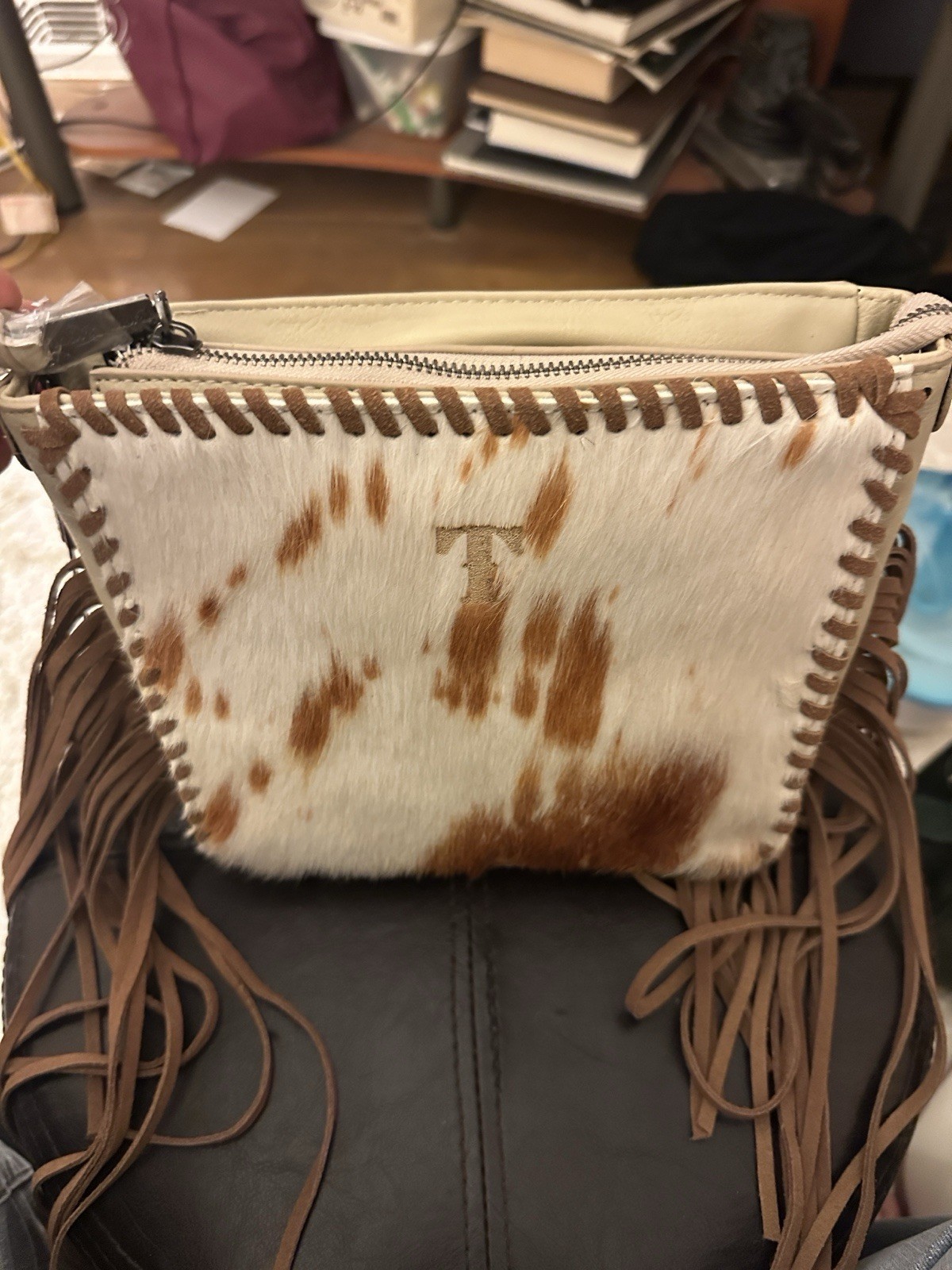 Trinity Ranch Western Cowhide Fringe Crossbody Bag Beige/Brown Zip