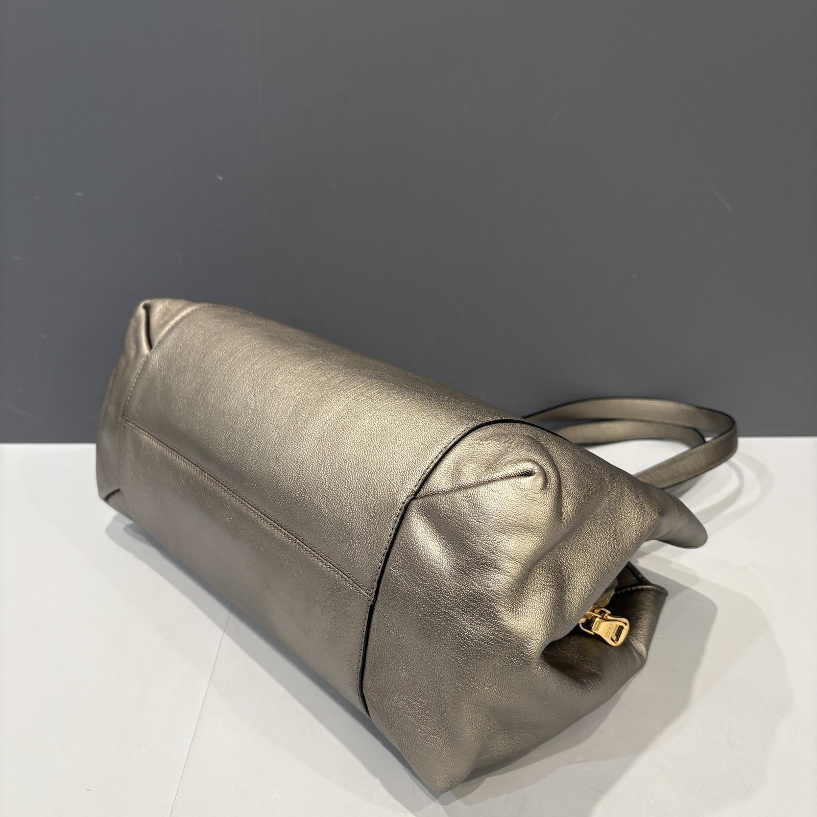Loewe Handbag Dark Silver Calfskin (lc041826c1)