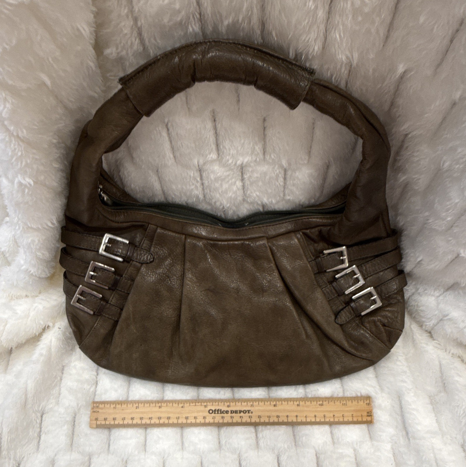 Vera Pelle Olive Satchel Top Handle Zip Buckle Pleated Inner Pockets Silver