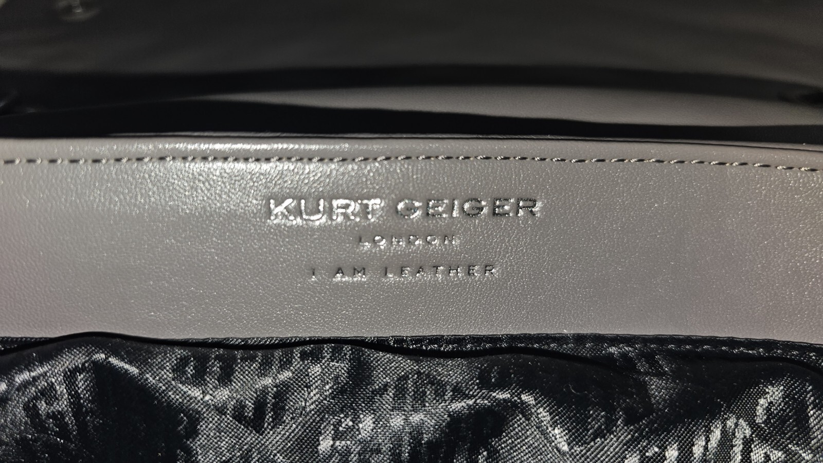 $160 Kurt Geiger Kensington Drench Large Leather Shoulder Bag Grey