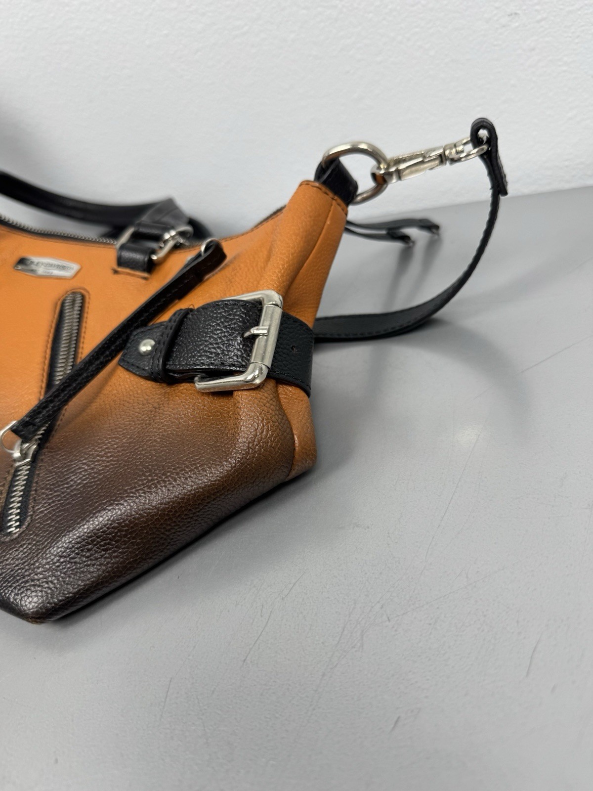 Harley Davidson Purse Womens Orange & Black Ombré Fade Leather Tote Keychain EUC