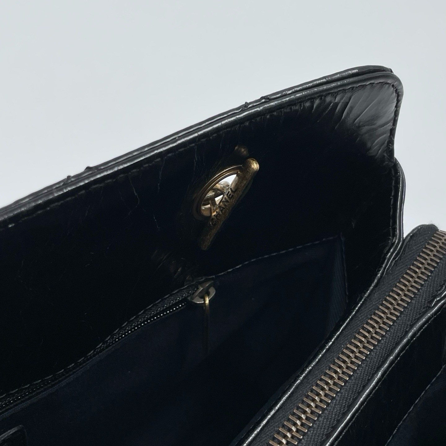 Chanel Tote Leather 2.55 Reissue Calfskin Chain Black Shoulder Bag 032306
