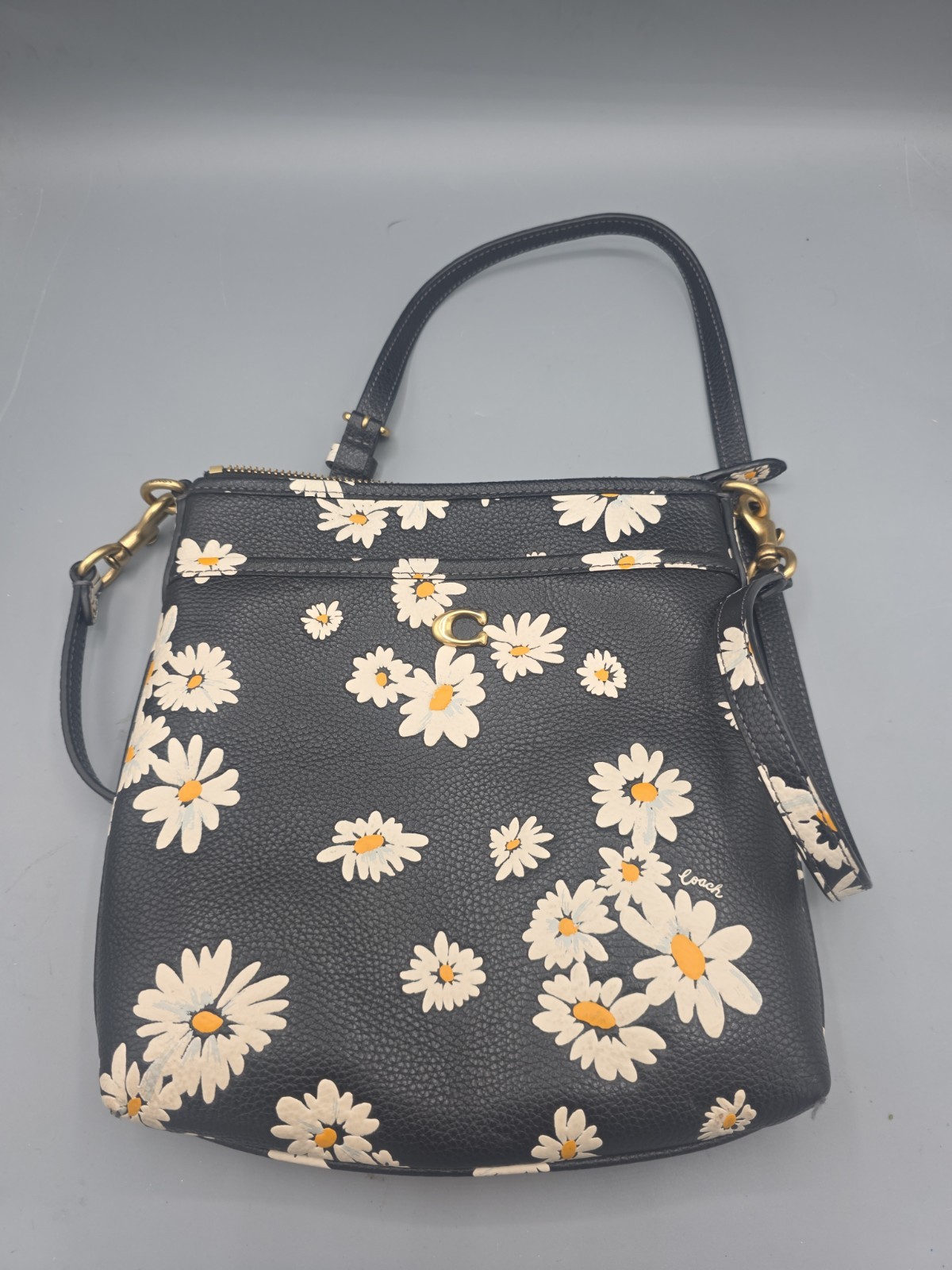 Coach Kitt Crossbody bag with Daisies. pre-owned