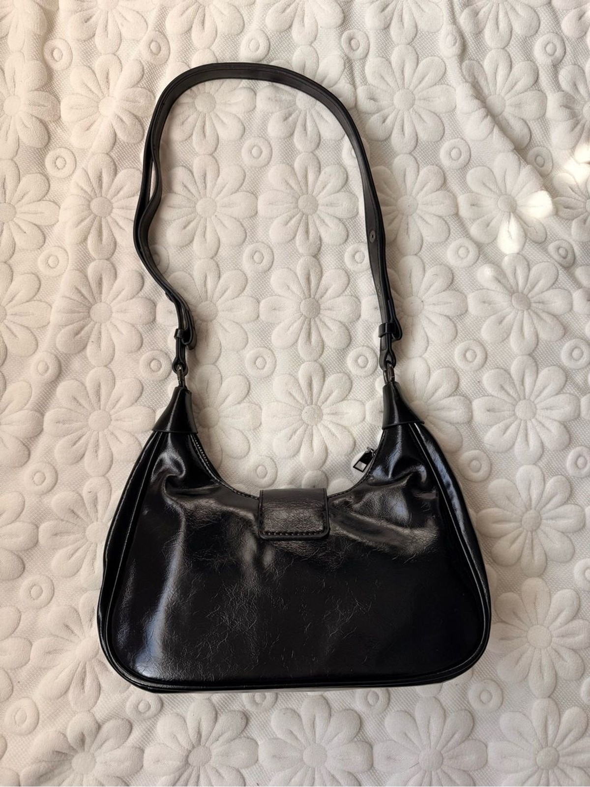 Black Y2K Shoulder Bag Grunge Buckle Zip Pocket Chic Hobo