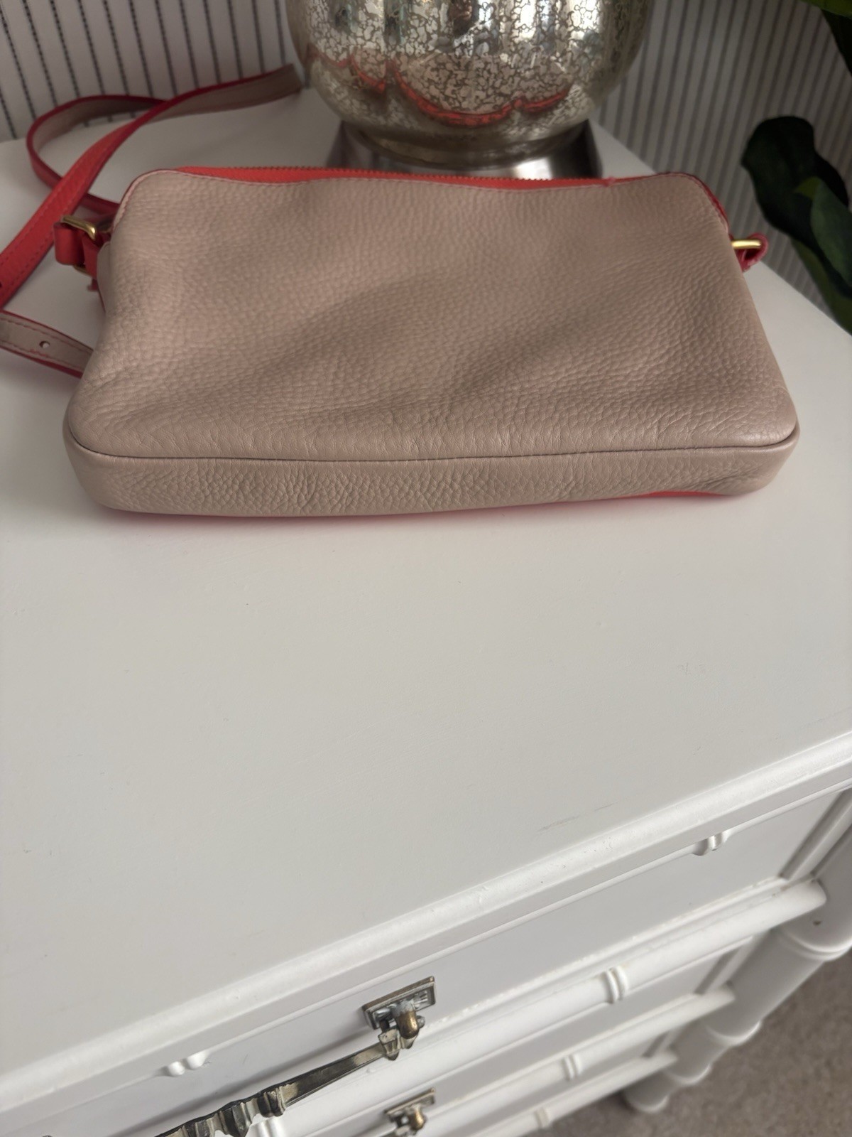 Marc by Marc Jacobs Women’s orange Beige Colorblock Pebbled Crossbody Zip Bag