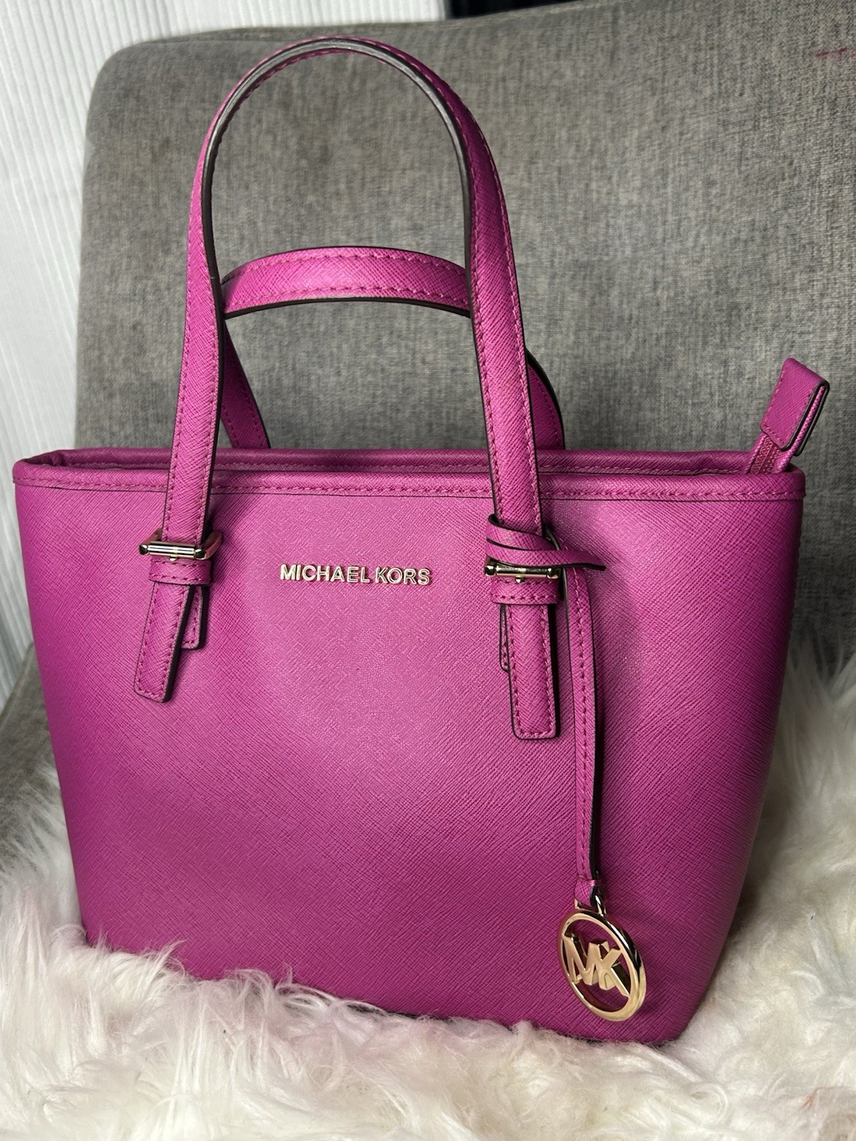 Michael Kors XS Carry All Jet Set Travel Tote NWOT! ELECTRIC PINK