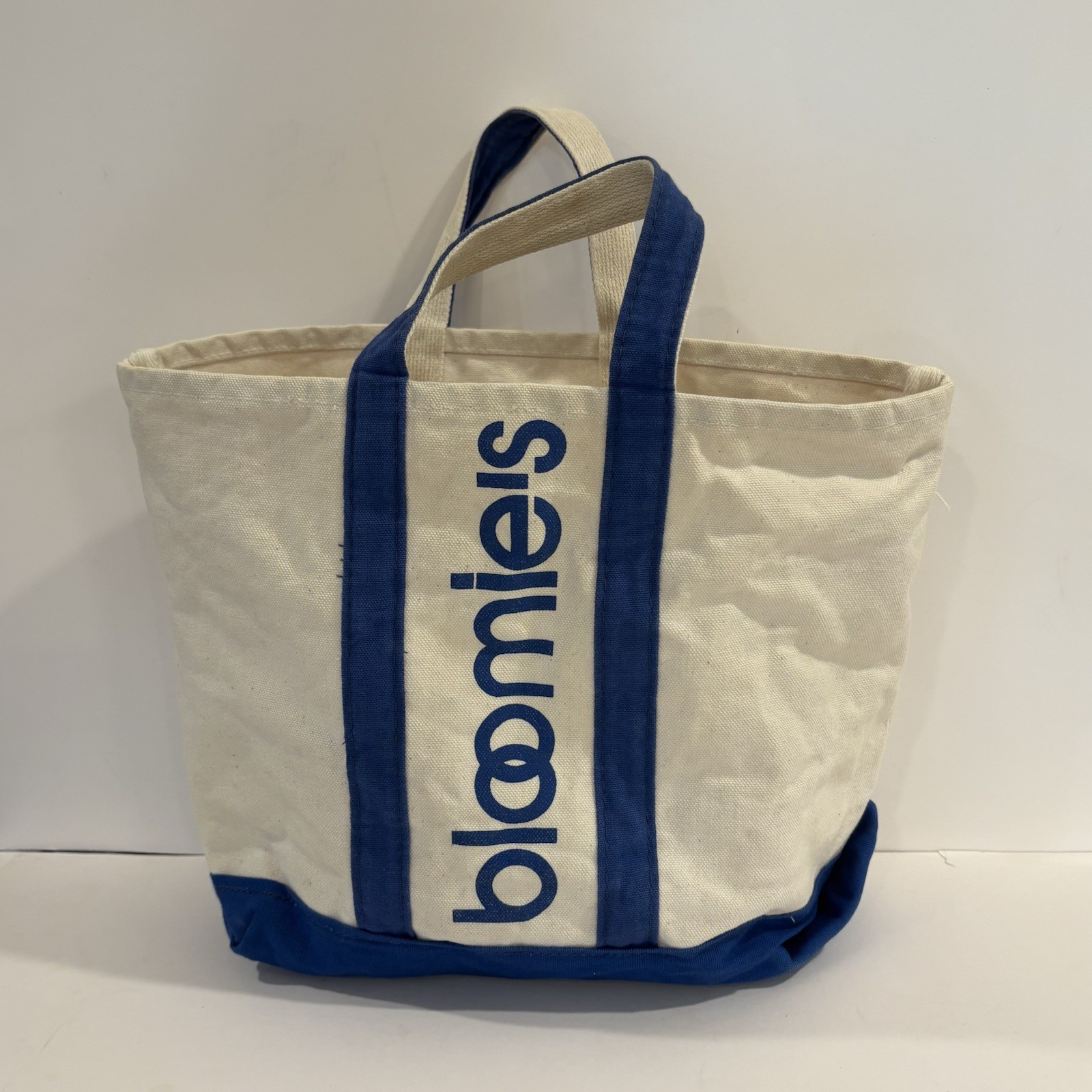 Bloomingdale’s Bloomie’s Cream And Blue Graphic Print Canvas Tote Bag