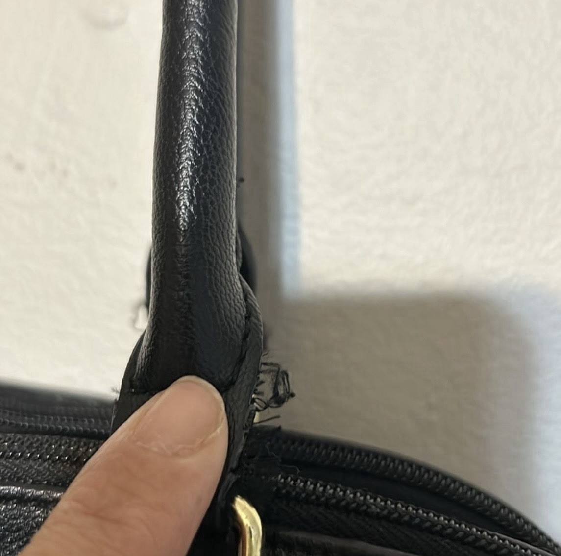 Liz Claiborne Black Pebbled Satchel Top Handle Bag Zip/Magnetic Gold Hardware