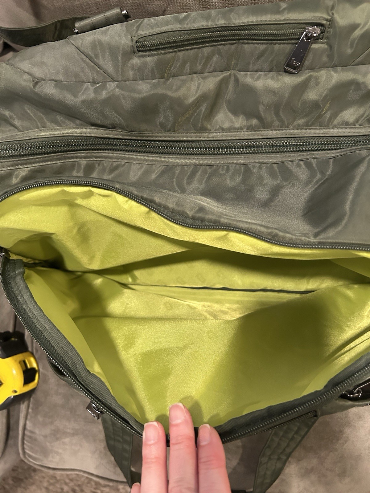 Lug Propeller Duffel Travel Carry All Bag Multi Purpose Olive Green