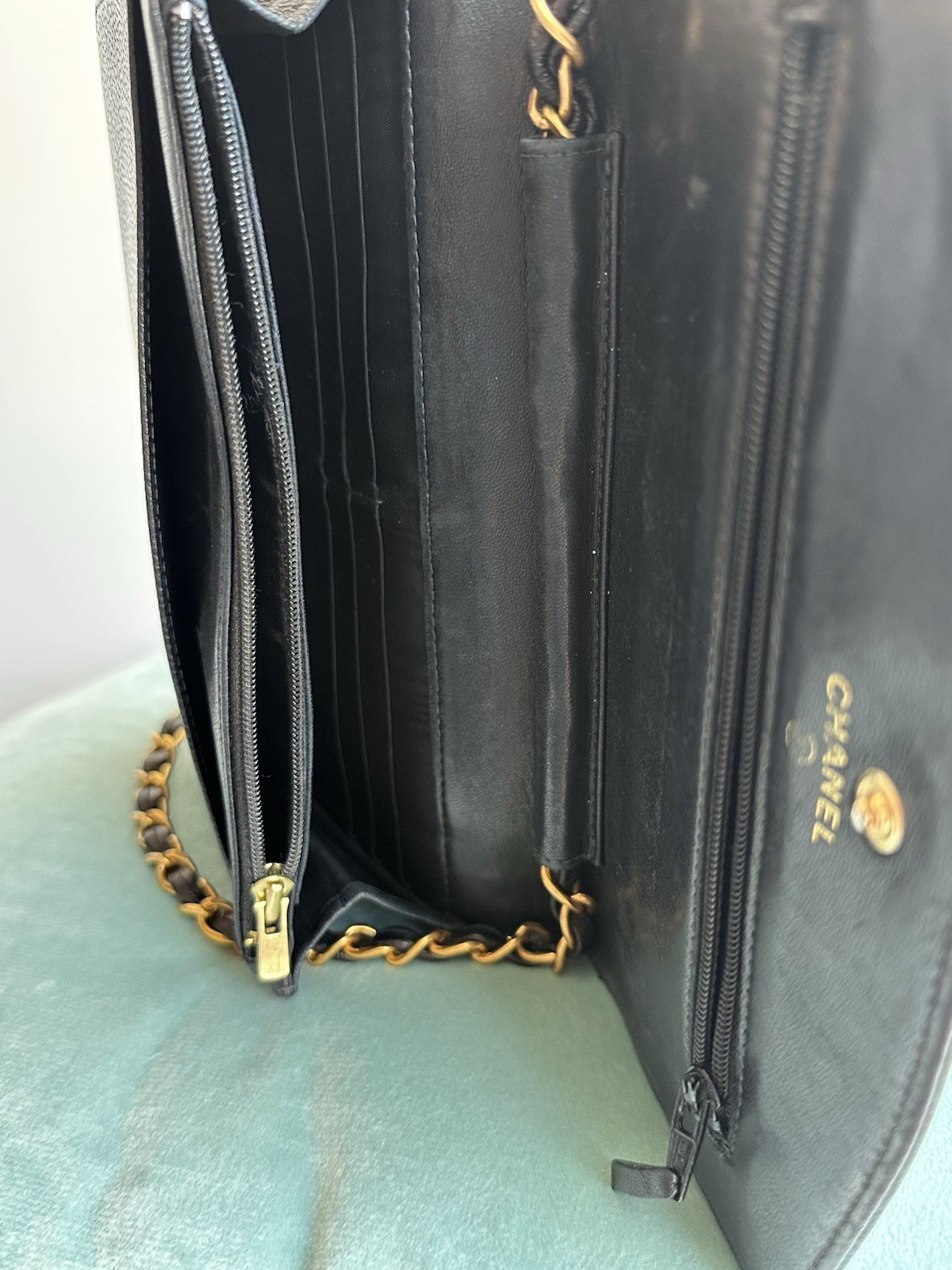 CHANEL Classic WOC Caviar Black Gold Hardware 9Series Vintage