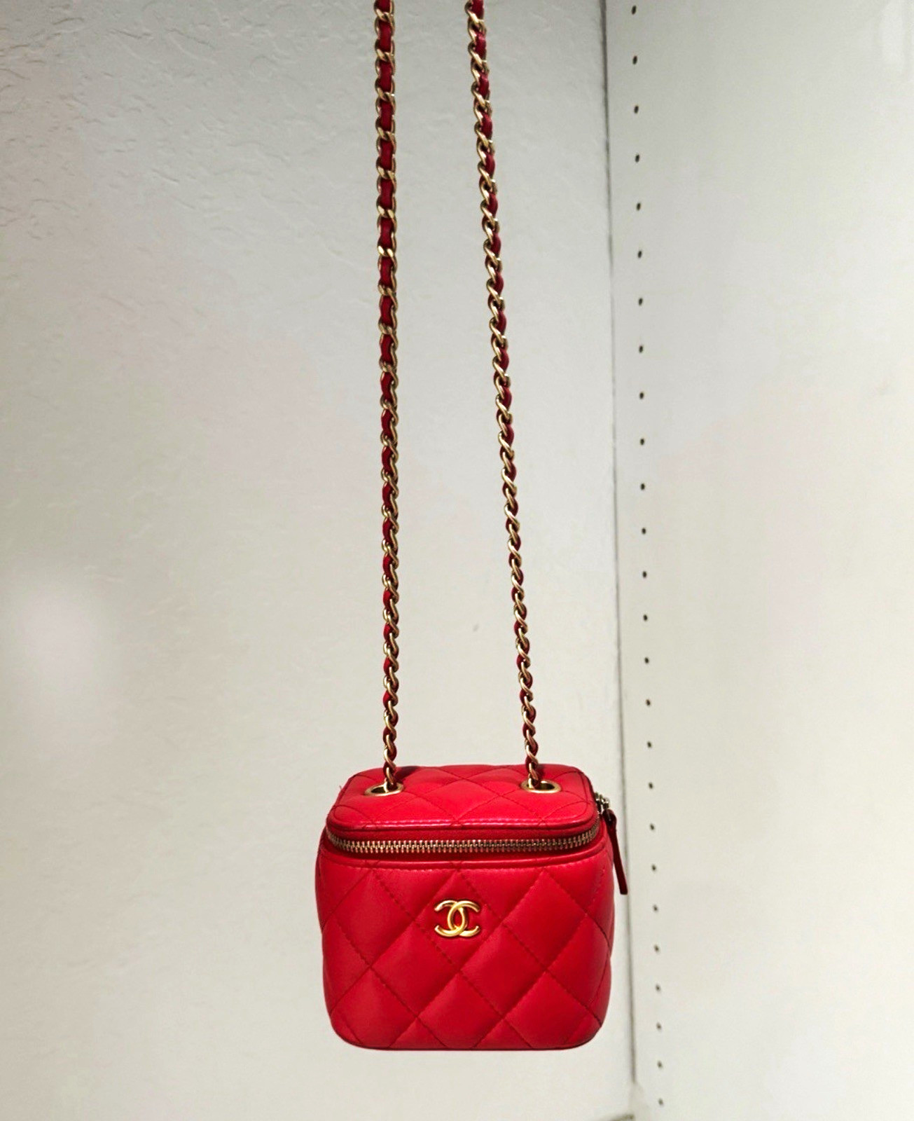 CHANEL Red Quilted CC Logo Zip Mini Chain vanity Bag Beige Lining Charm