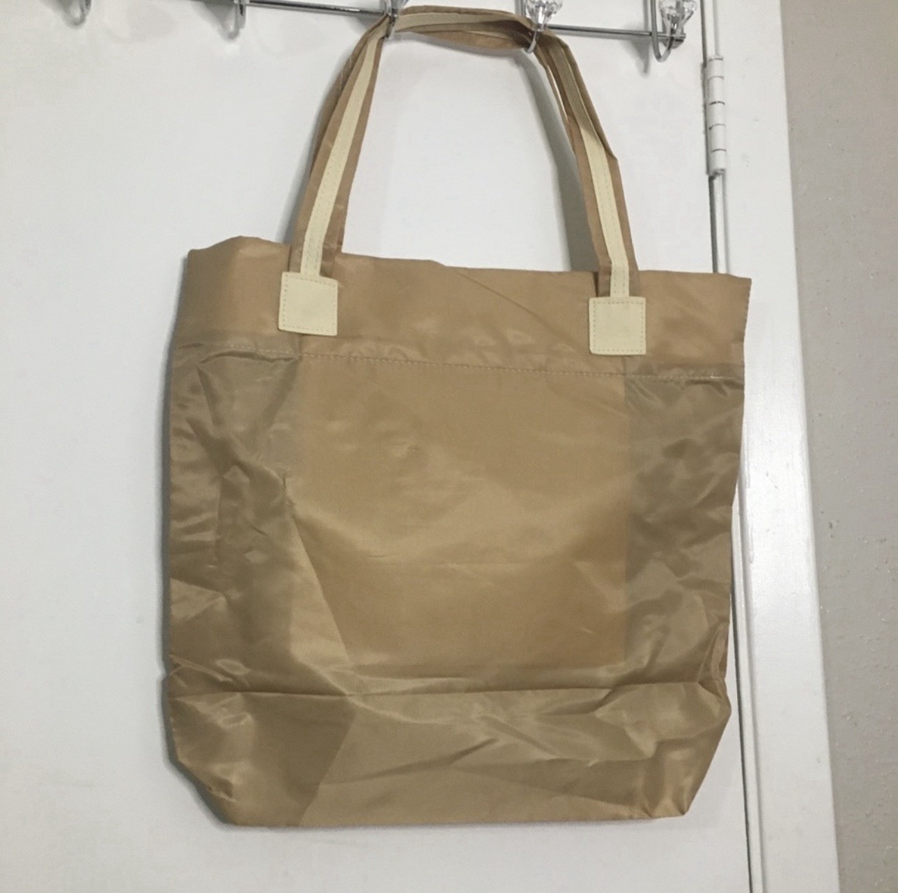 Coach Women’s Large Beige Tote Bag Snap Closure Inner Pockets