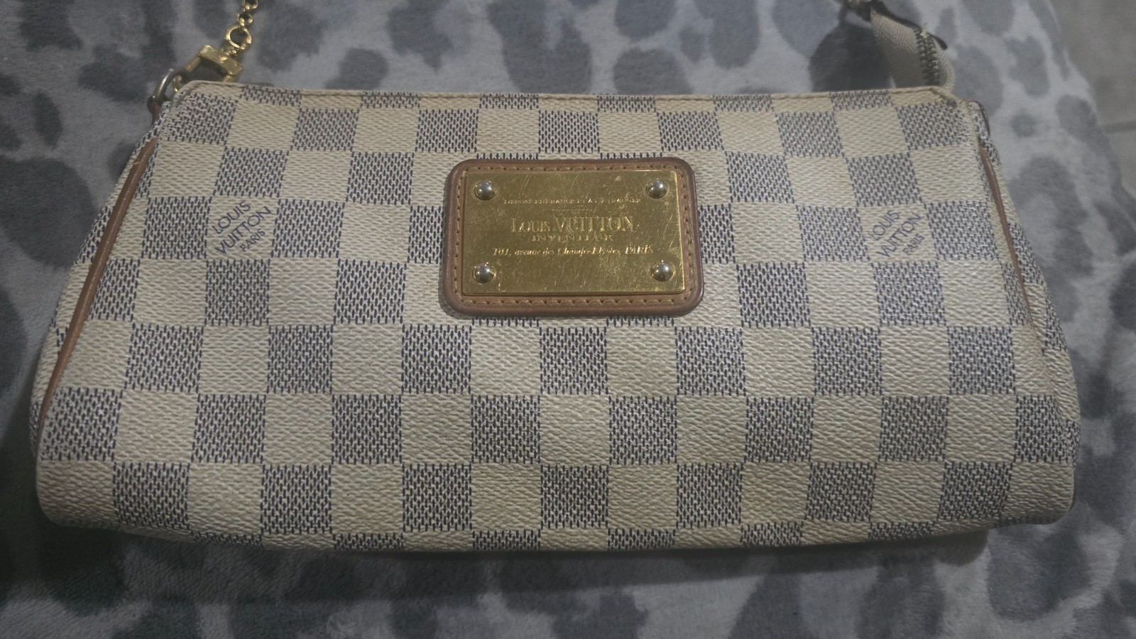 louis vuitton Eva clutch in Damier Azur canvas