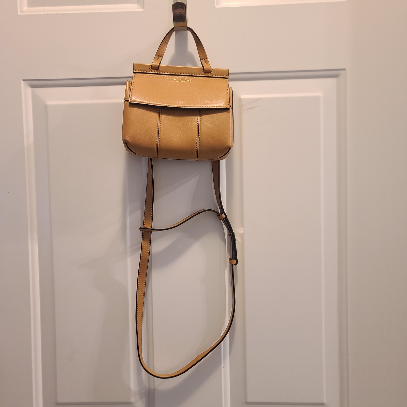 Tory Burch Top Handle Bag/Smooth Calf Skin Leather