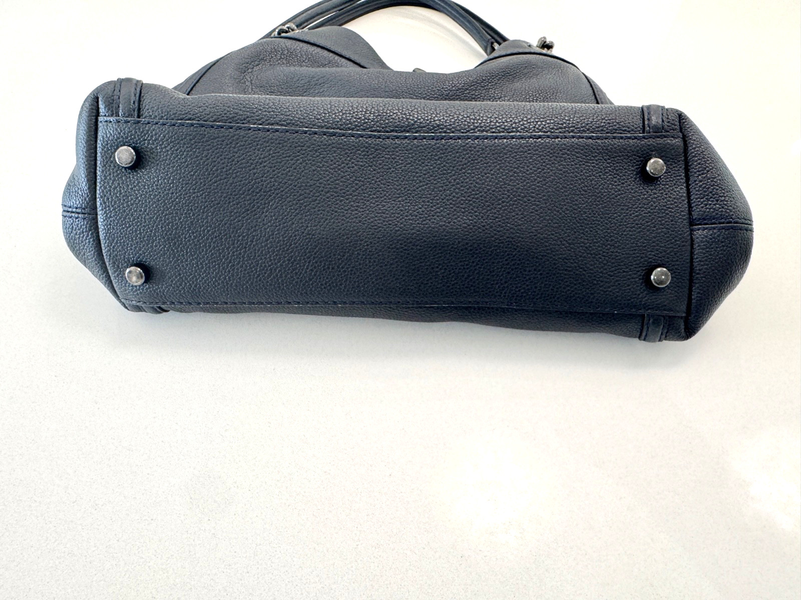 Coach Edie Turnlock Handbag 36855 Navy Blue Leather Shoulderbag Gunmetal