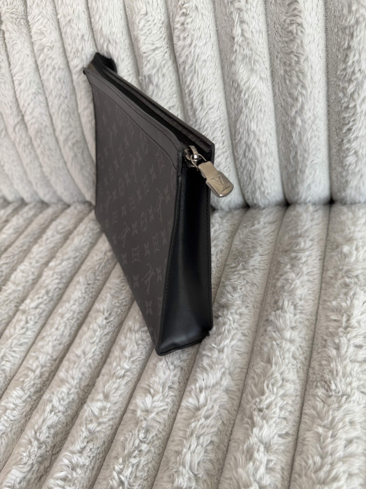 Louis Vuitton Pochette Volga Pouch MM Black/Gray Canvas