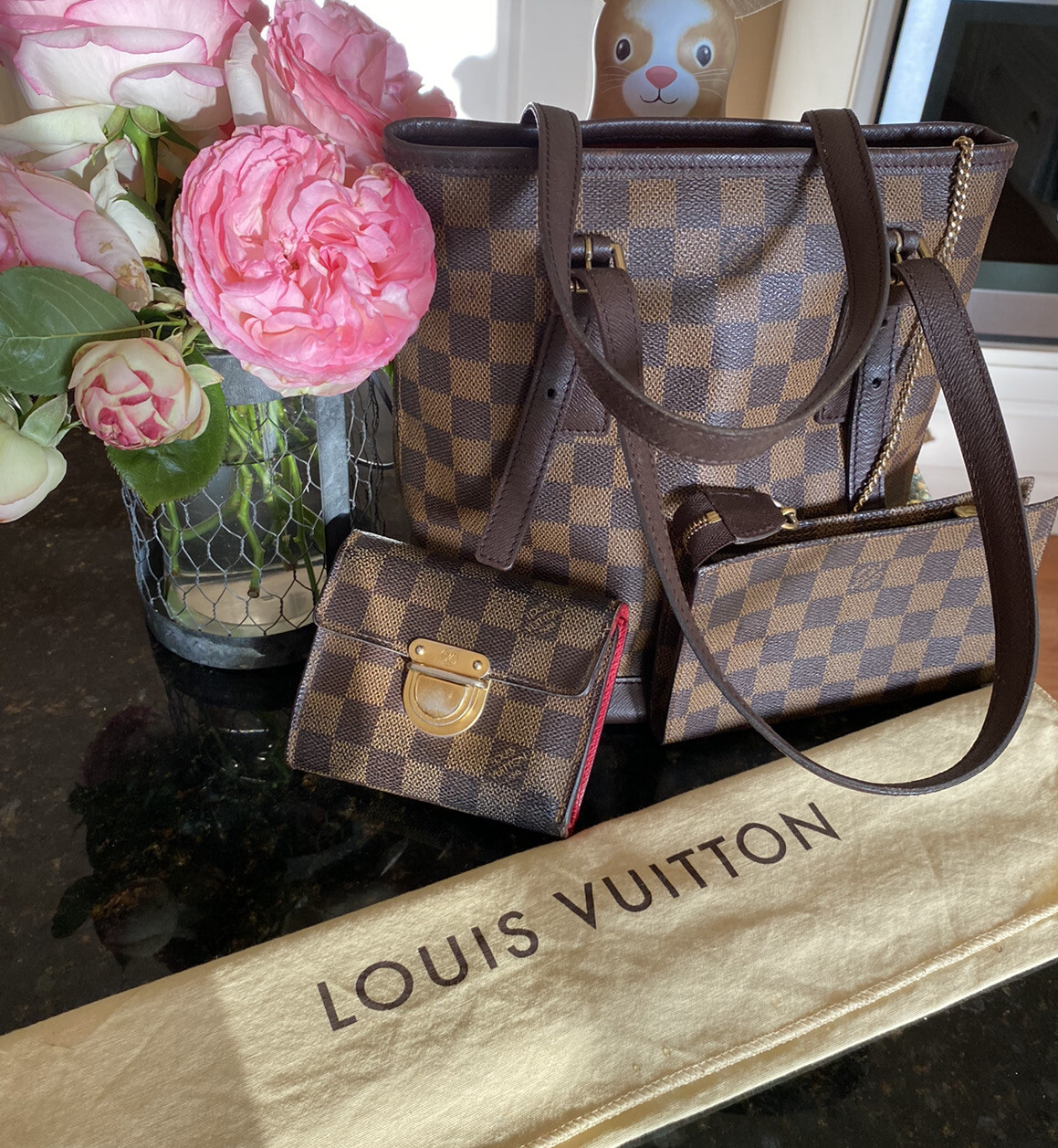 Louis Vuitton Damier Marais Bucket Purse Bag & Matching Wallet Koala P15