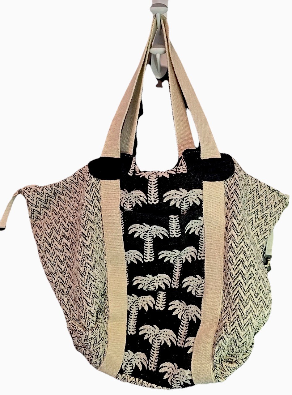 No Boundaries Woven Beach Tote Aztec Chevron Boho Woven Cotton Shoulder Used
