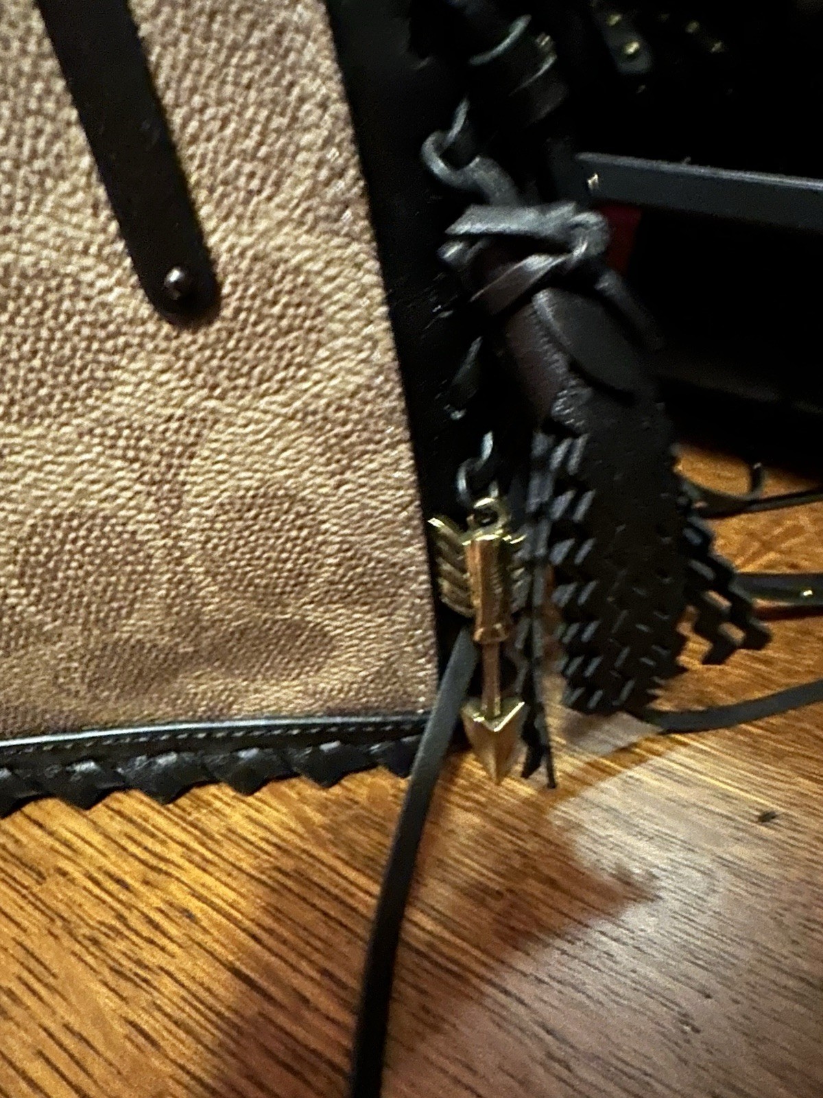 Coach Tattoo Dreamer 21 In EUC . Absolutely Gorgeous Bag !