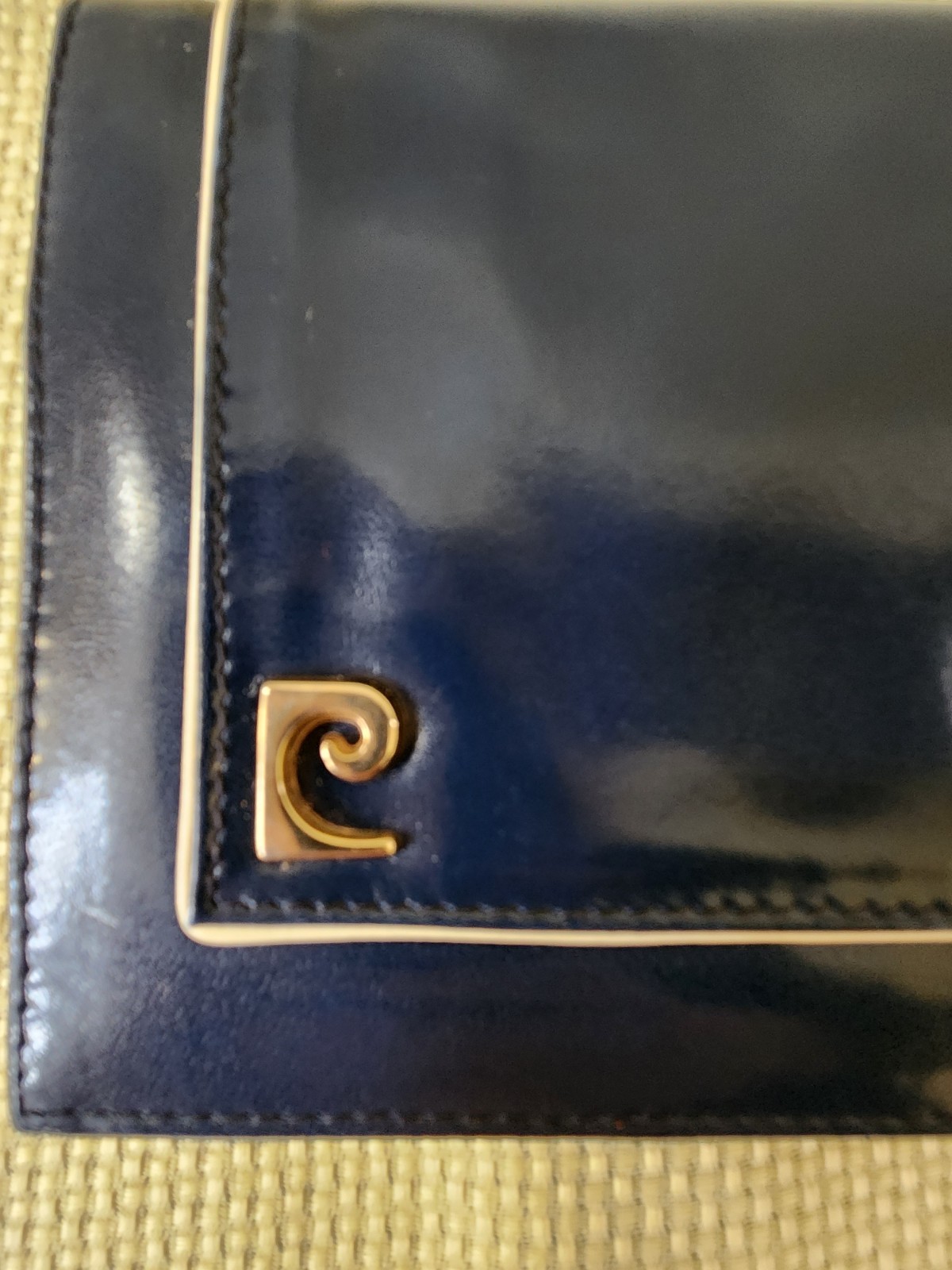 VTG Pierre Cardin Paris Navy Leather Envelope Clutch Gold Logo Made in Italy 70s