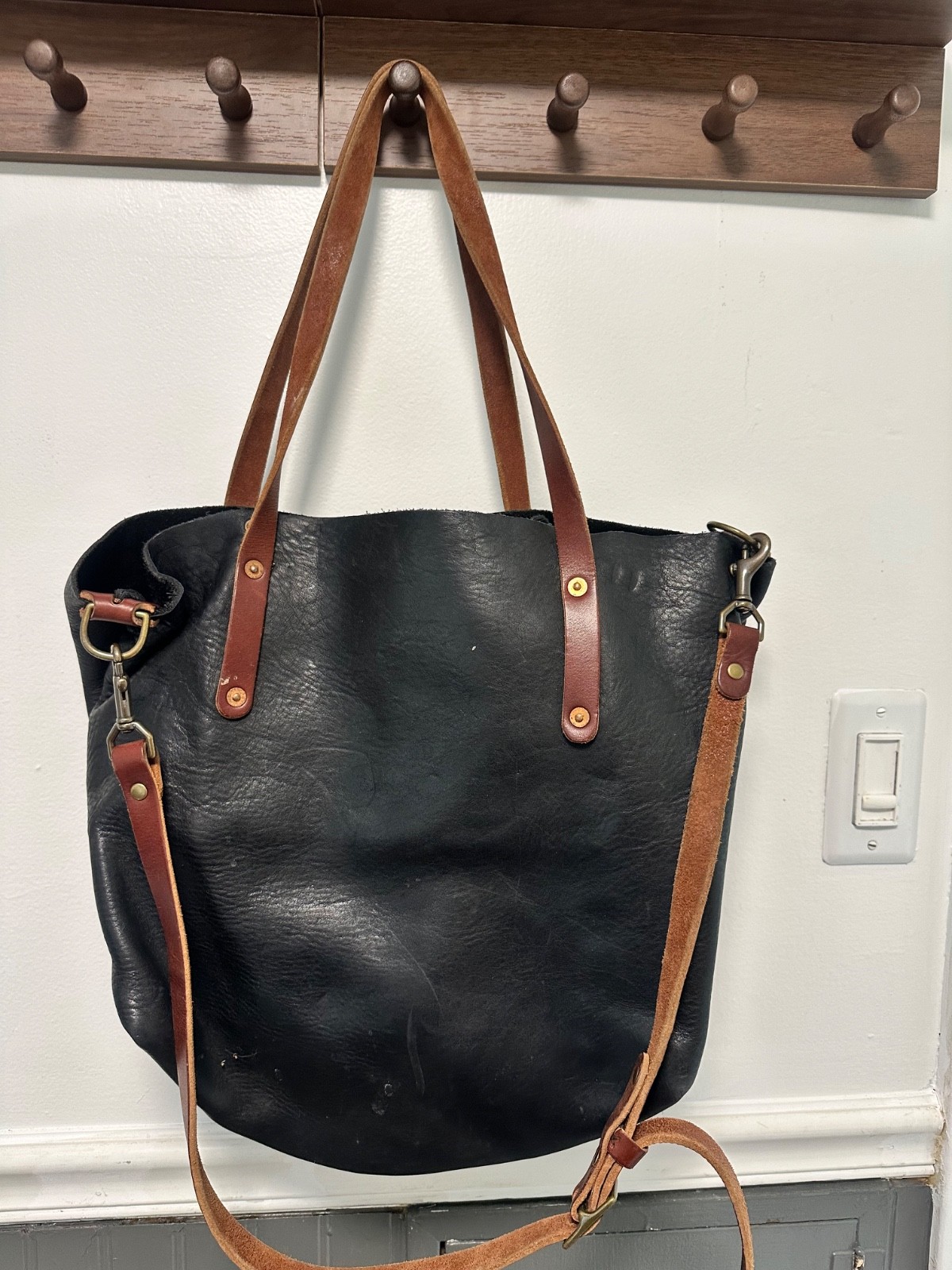 Go Forth Goods Large Avery Black Tote Full-Grain Leather Bag