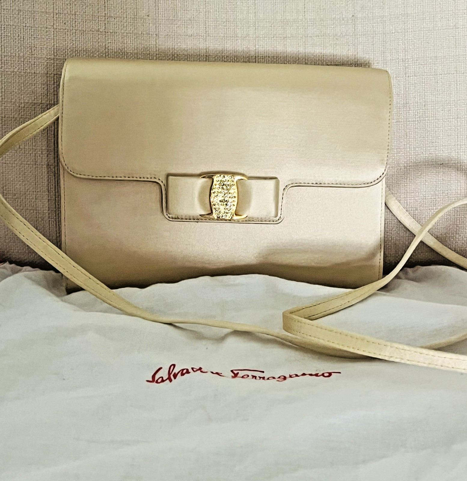 Salvatore Ferragamo Ivory Satin Vara Bow Evening Shoulder Bag Italy