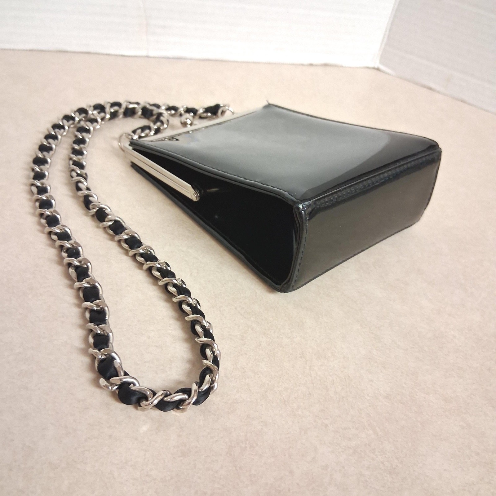 Black Patent Leather Style LINEA PELLE Evening Bag, Formal Purse Patent Chain