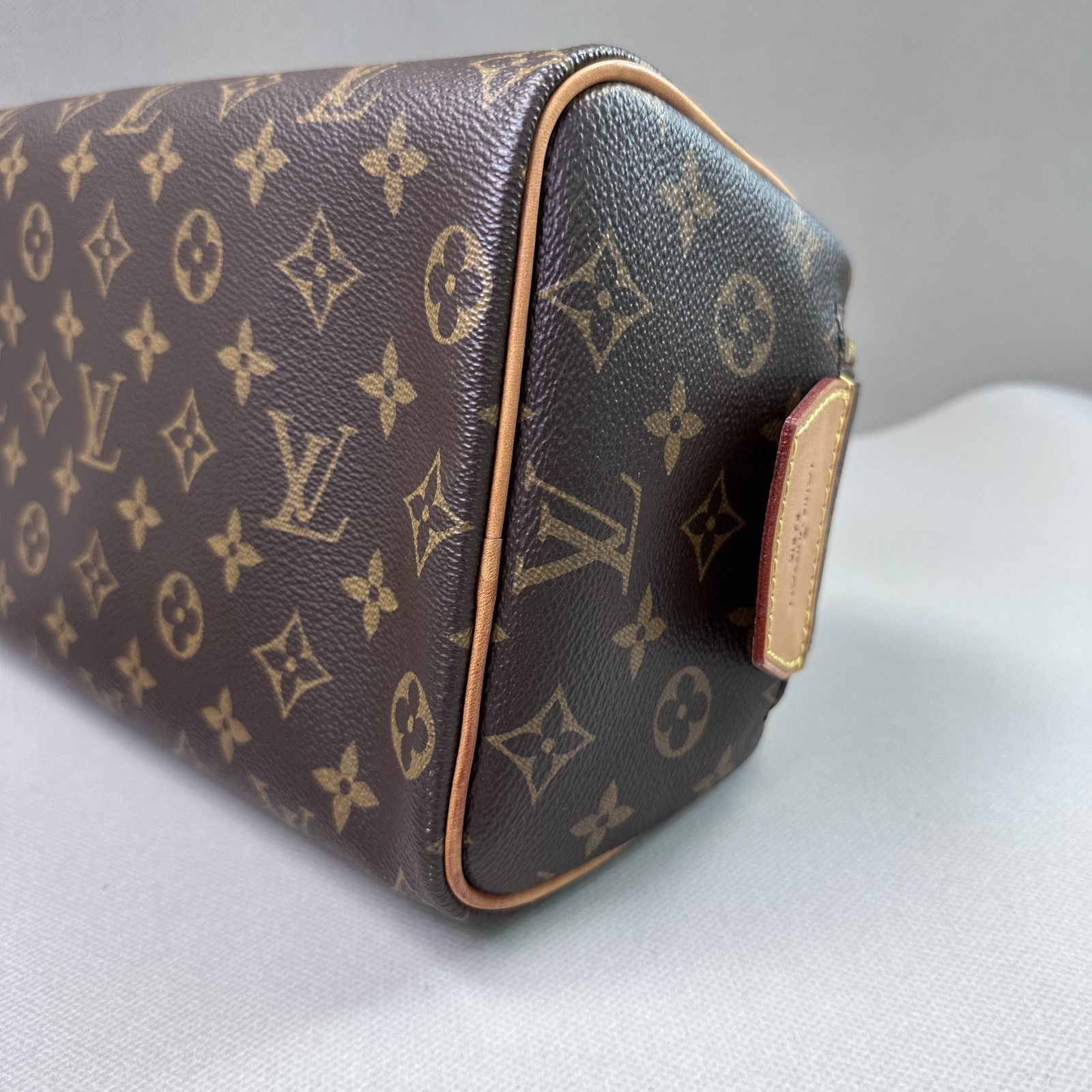 Louis Vuitton Dopp Kit Monogram Canvas Brown Pre-Owned Travel Toiletry Bag