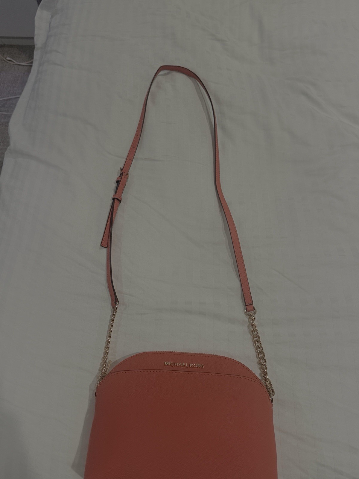 Michael Kors Pink Medium Crossbody Bag Gold Chain Strap Zip Closure Logo