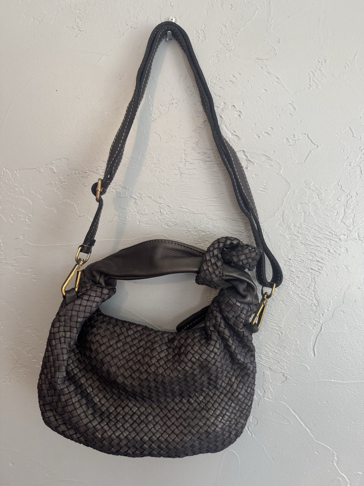 Mela D’Oro Leather Shoulder Bag Purse BL254 Black Nero 10”x7” Handle Knot NEW