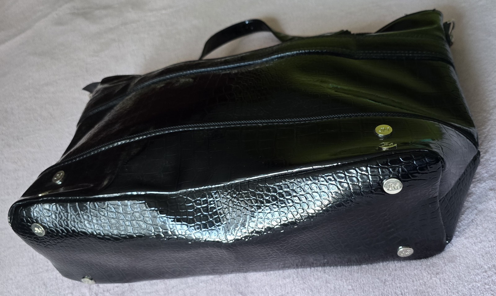 New JM New York Blck Bag/Purse/Padded Tote, shoulder strap, inner pockets, case