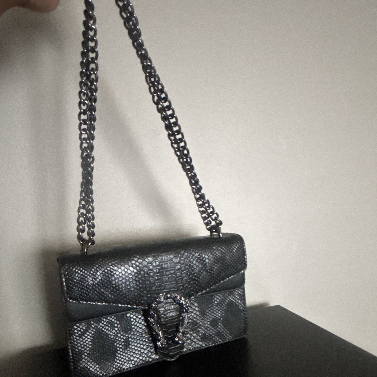 Myhozee Black Snakeskin Embossed Mermaid Buckle Chain Crossbody Bag 9.5×6.5×2.5