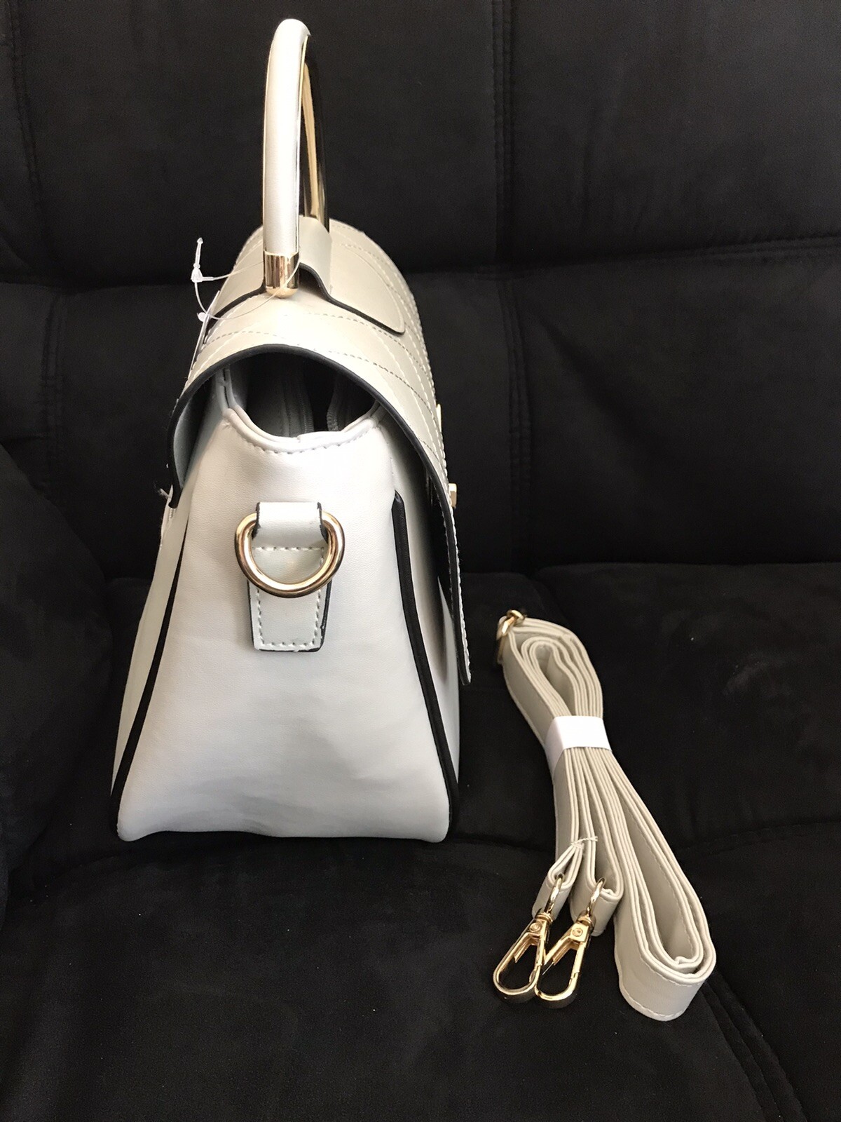 Women’s Bella Russo Medium purse/Handbag color Light Gray-Brand new with tags