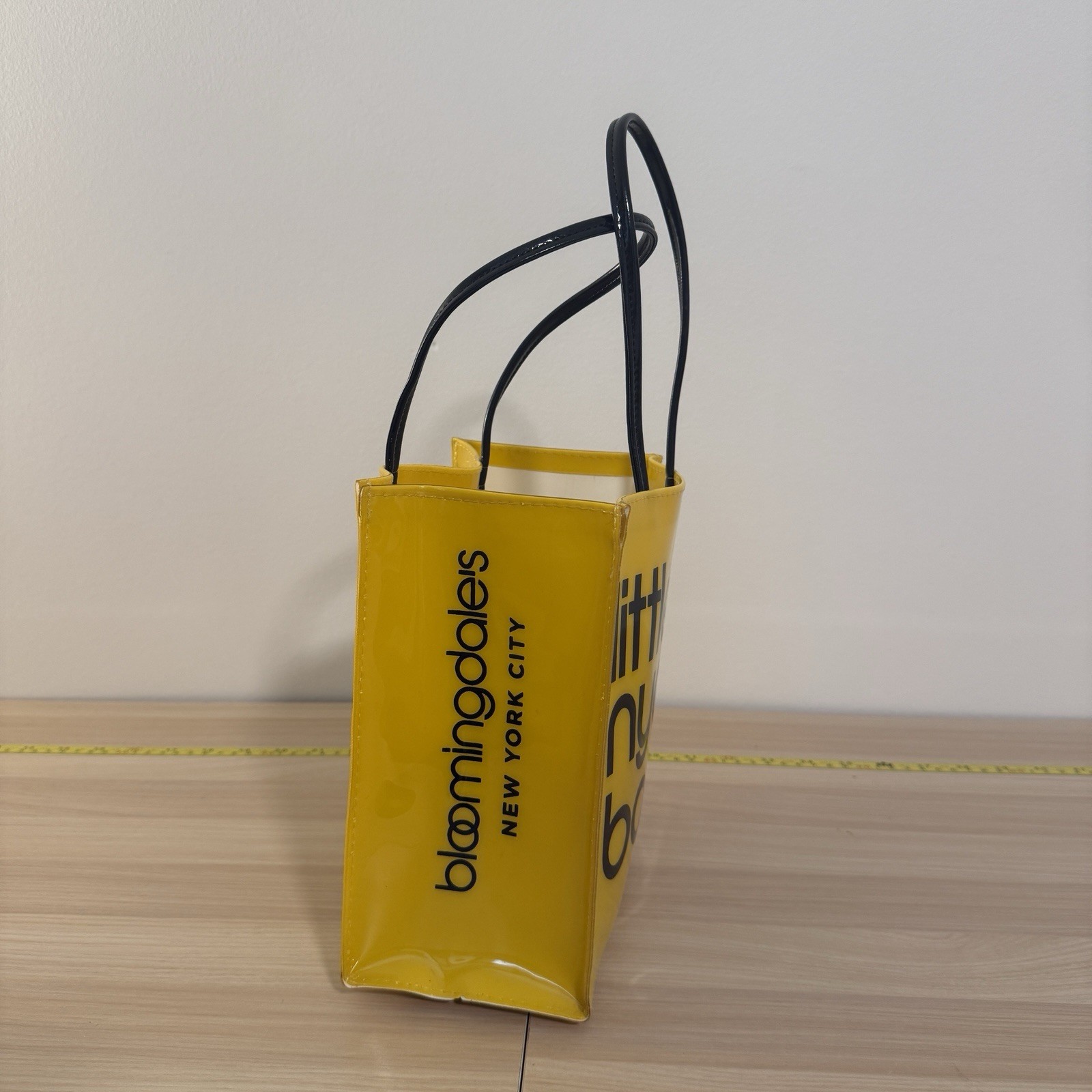 Bloomingdale’s Little NYC Bag Yellow Black Logo Glossy Tote Y2K Streetwear VTG