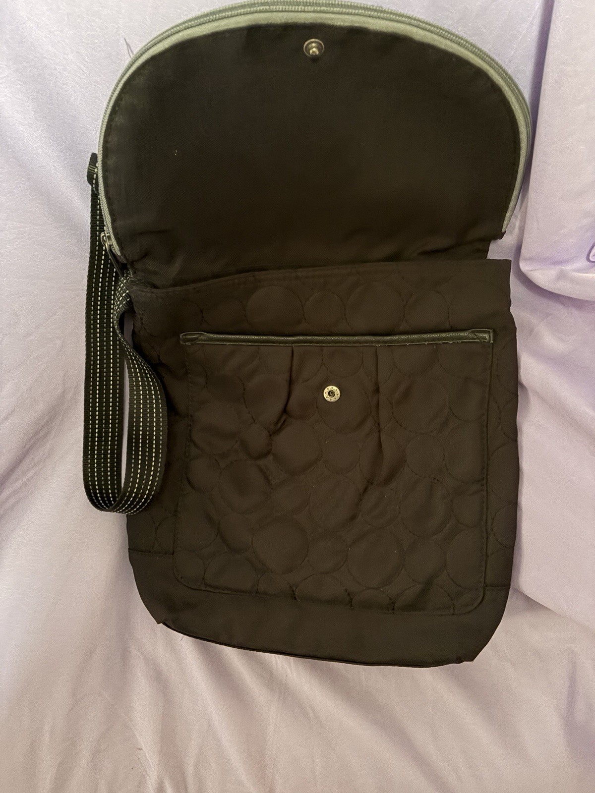Thirty -one black Crossbody Bag Zip & Snap Detachable Strap Pockets