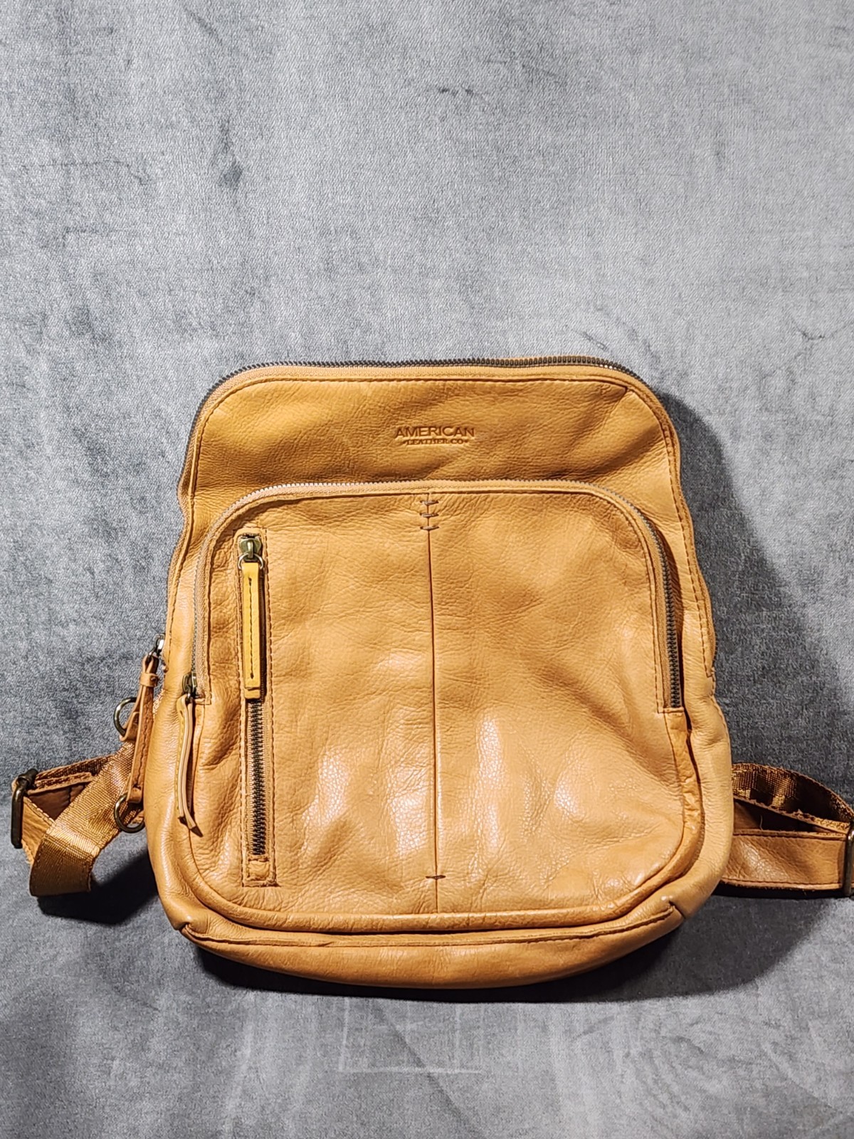 American Leather Co. Cleveland Leather Backpack/Purse/Travel Bag/Tan-Camel Color