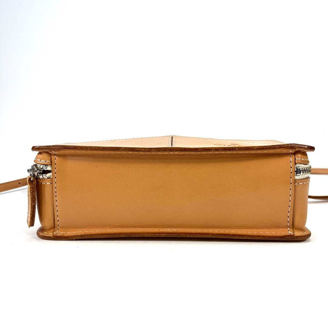 Courreges Square Shoulder Bag 1990s Beige Leather Crossbody 9.2in