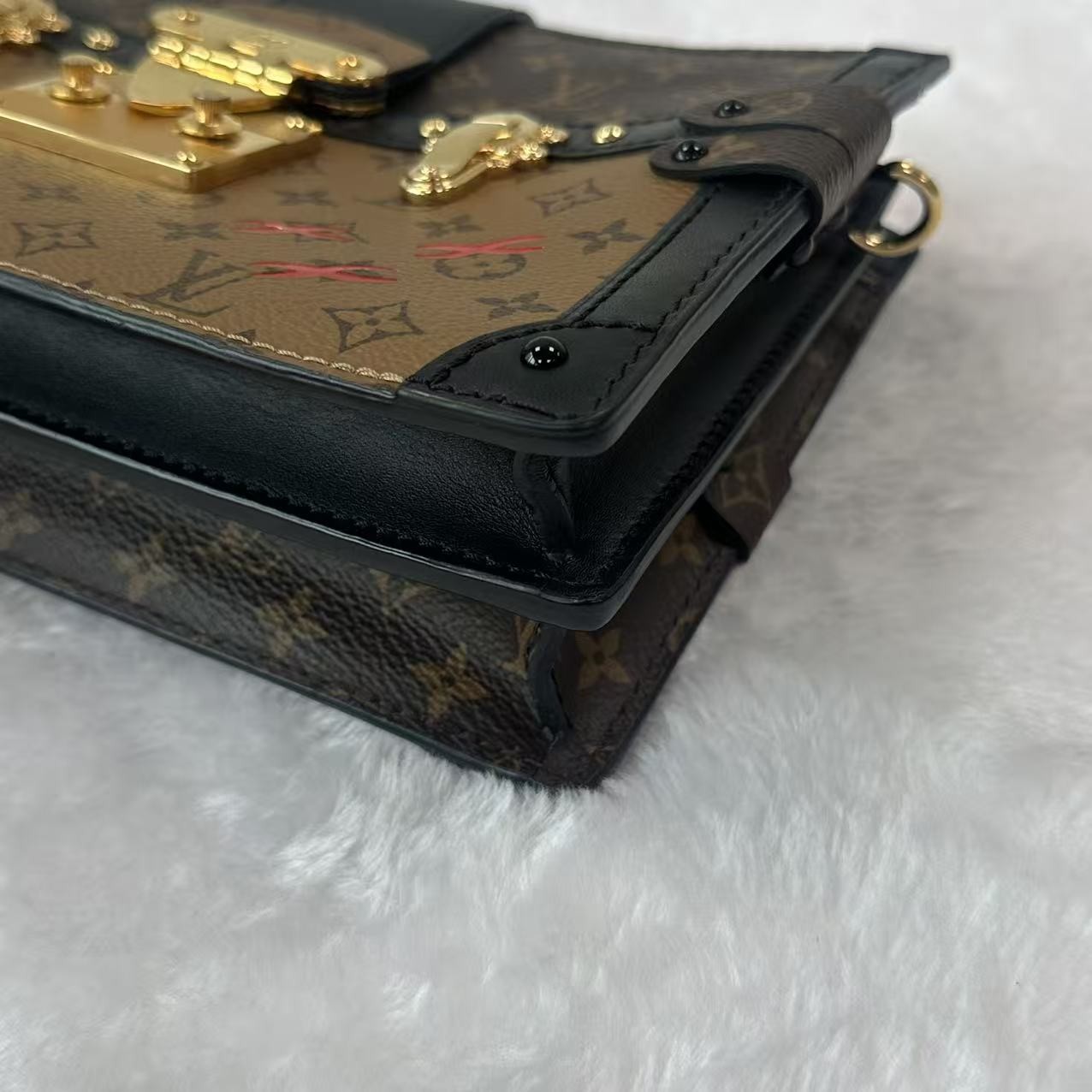 Auth Louis Vuitton Trunk Clutch Monogram Reverse Canvas Gold Crossbody Bag/