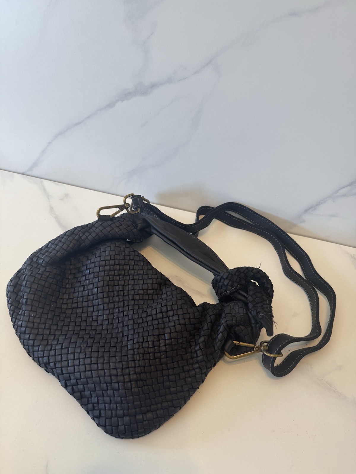 Mela D’Oro Leather Shoulder Bag Purse BL254 Black Nero 10”x7” Handle Knot NEW