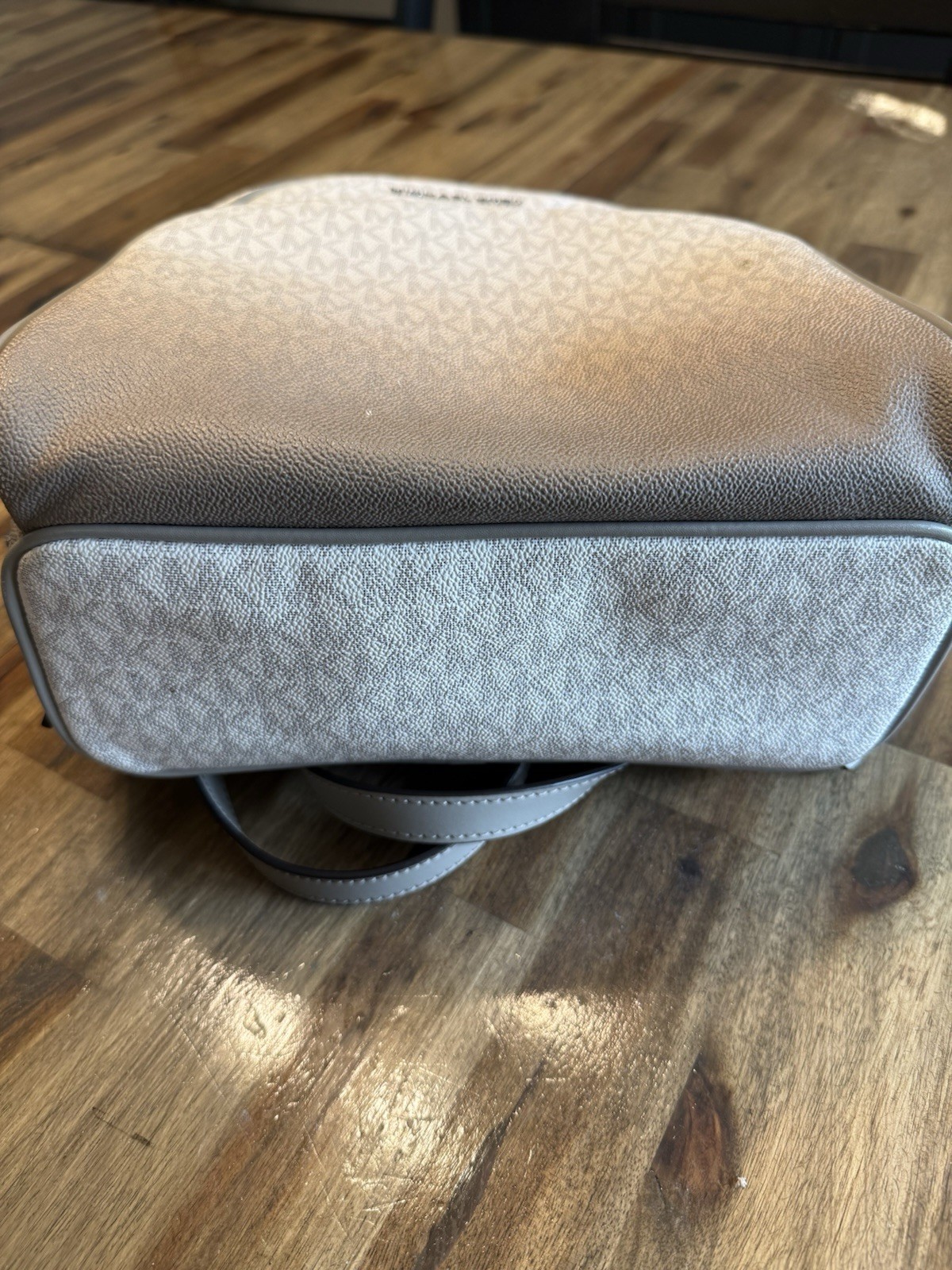 Michael Kors Women’s Medium Backpack Purse Gray Ivory Ombré