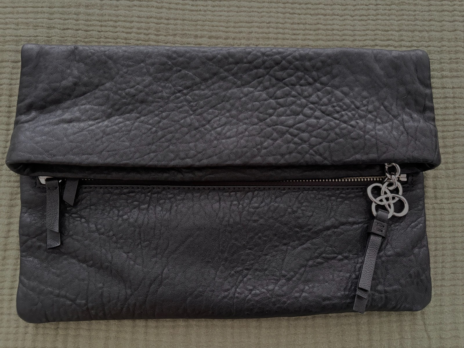 Stella & Dot Waverly Convertible Lambskin shoulder bag or clutch
