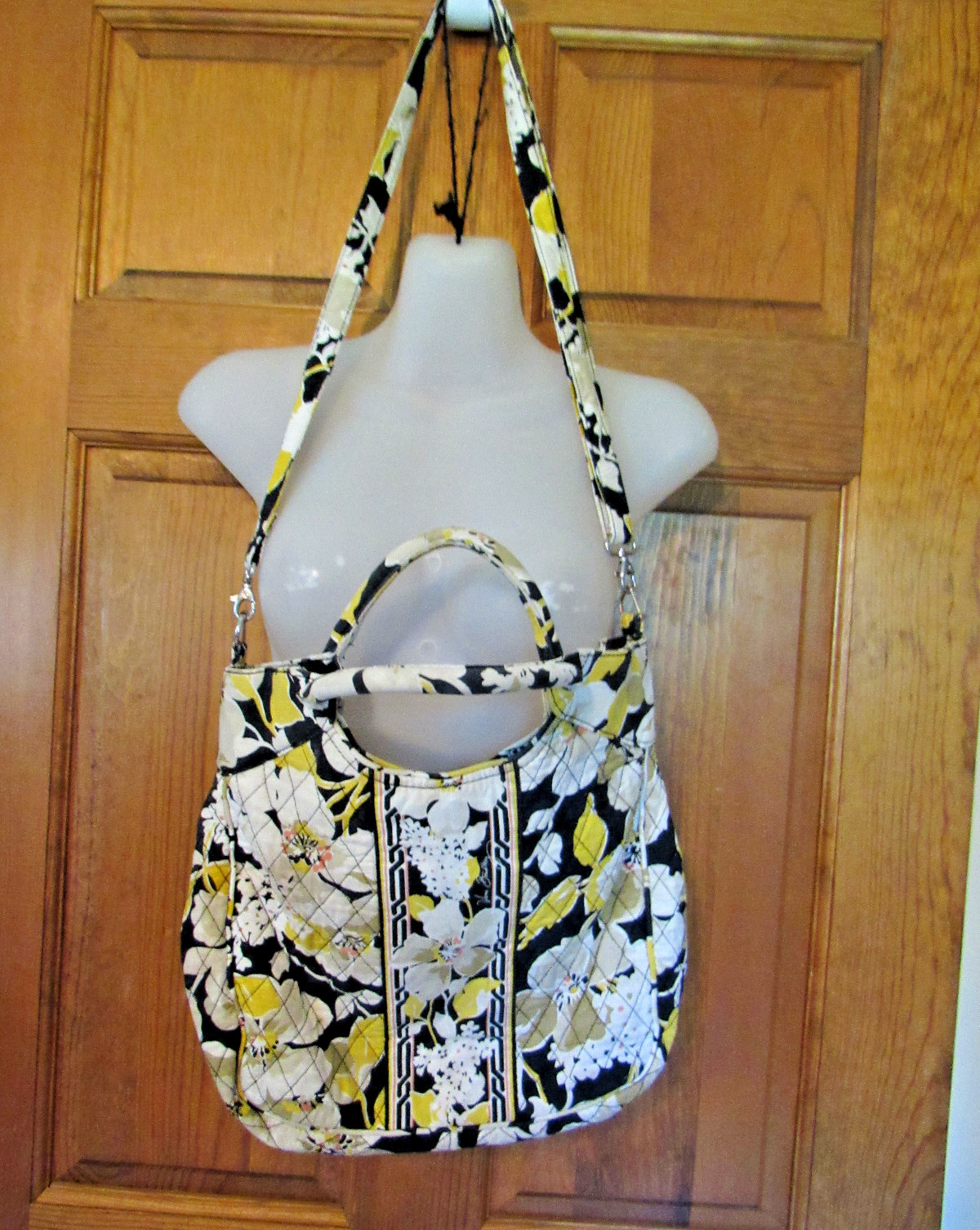 $85 Vera Bradley Pocketbook Tote Bag Quilt Cotton Dogwood Yellow Black 13″ 12 4″