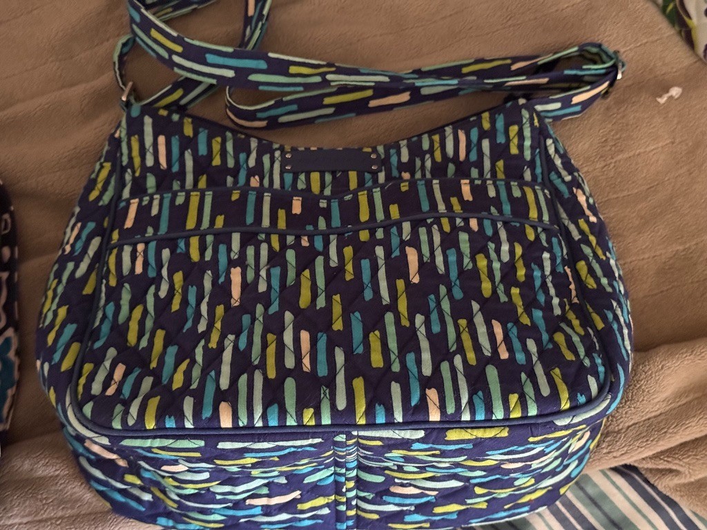 NWT.~Vera Bradley Katalina Showers Crossbody