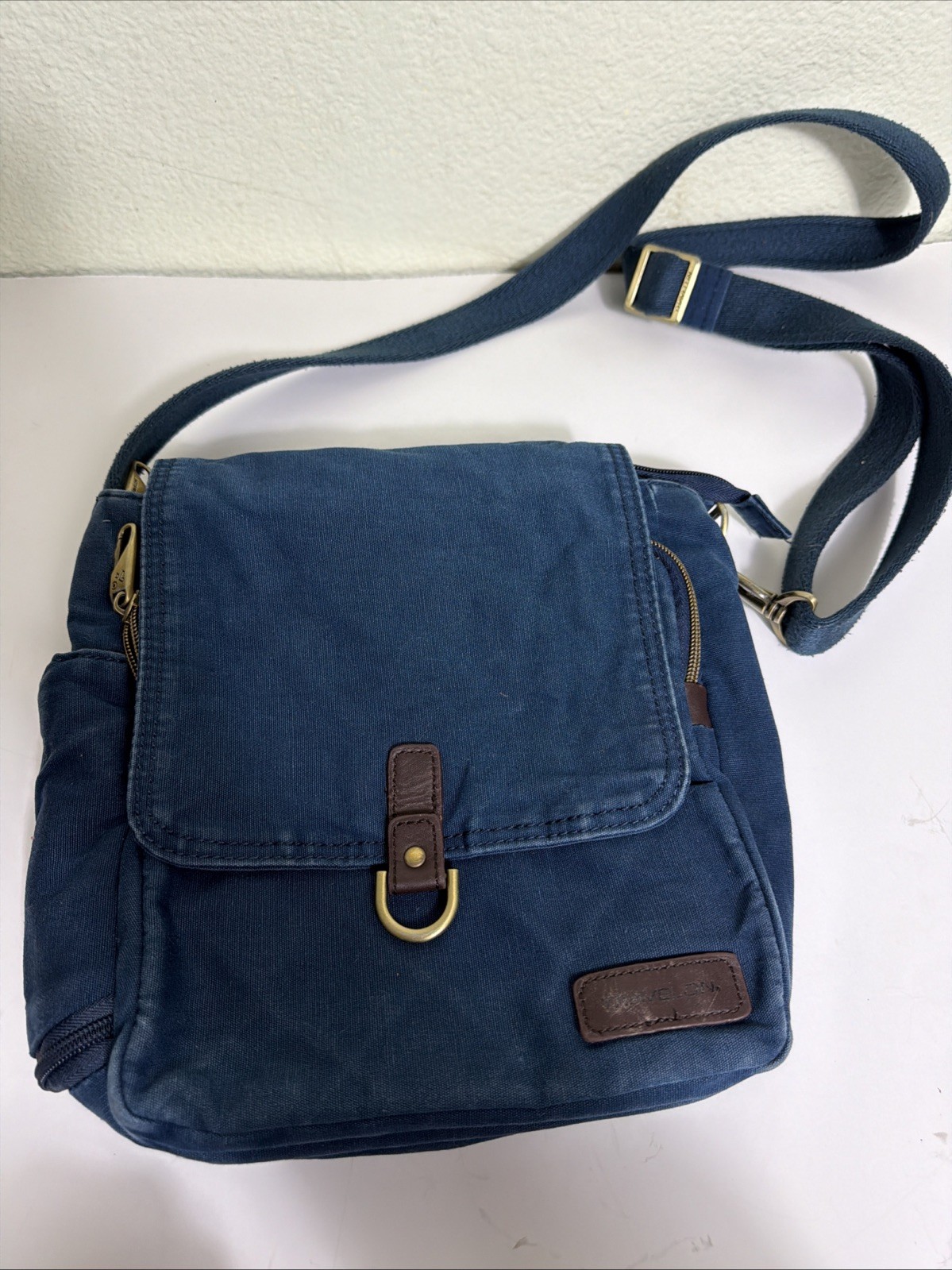 $120 Travelon Anti-Theft Courier Tour Bag, Navy Size One