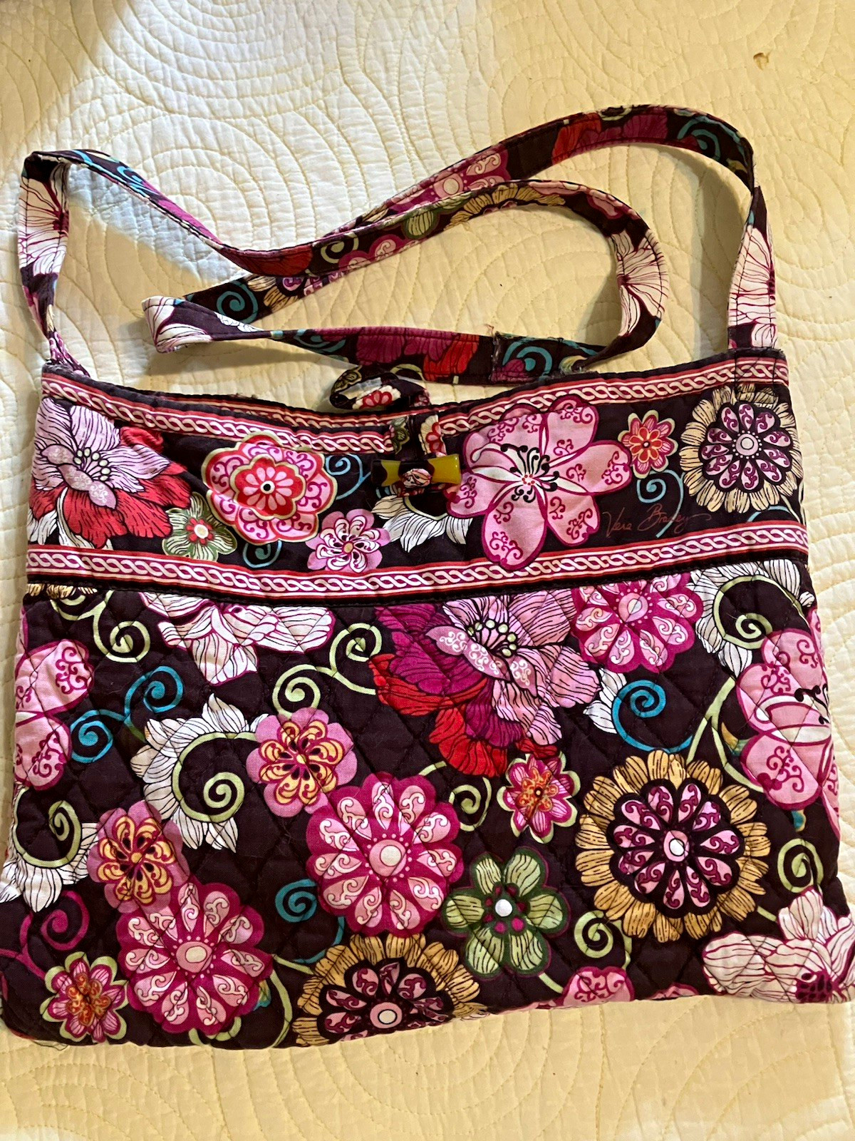 Vera Bradley Medium Multicolor Floral Shoulder Bag Zip Closure Inner Pockets