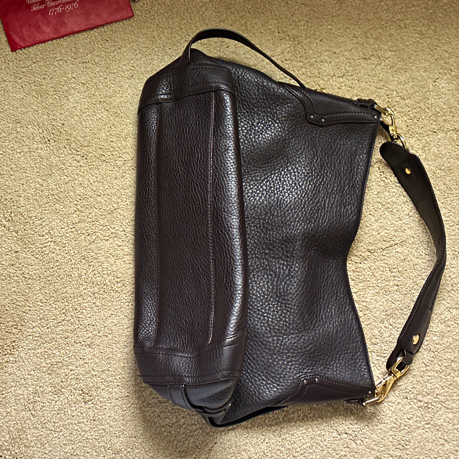 Women’s Black Pebbled Shoulder Bag, Gold Hardware, Zip/Snap, Beige Lined