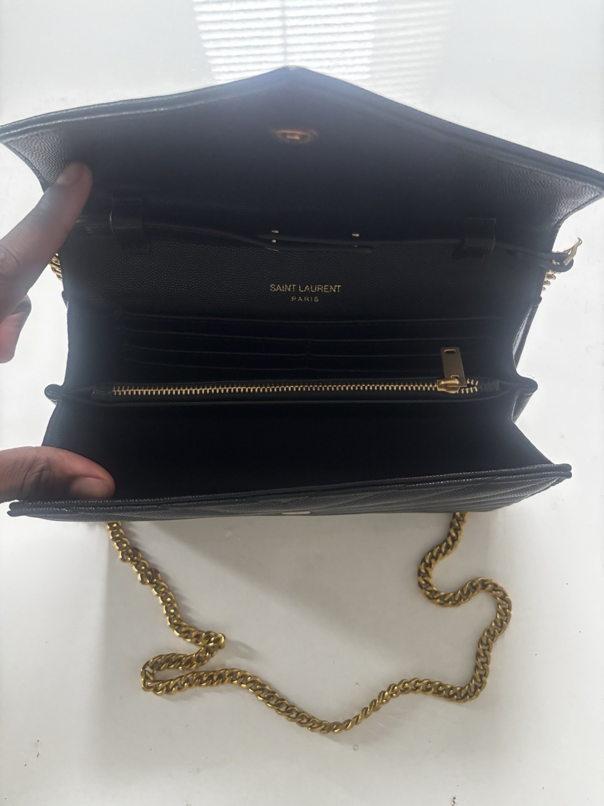 Cassandre Matelassé Chain Wallet