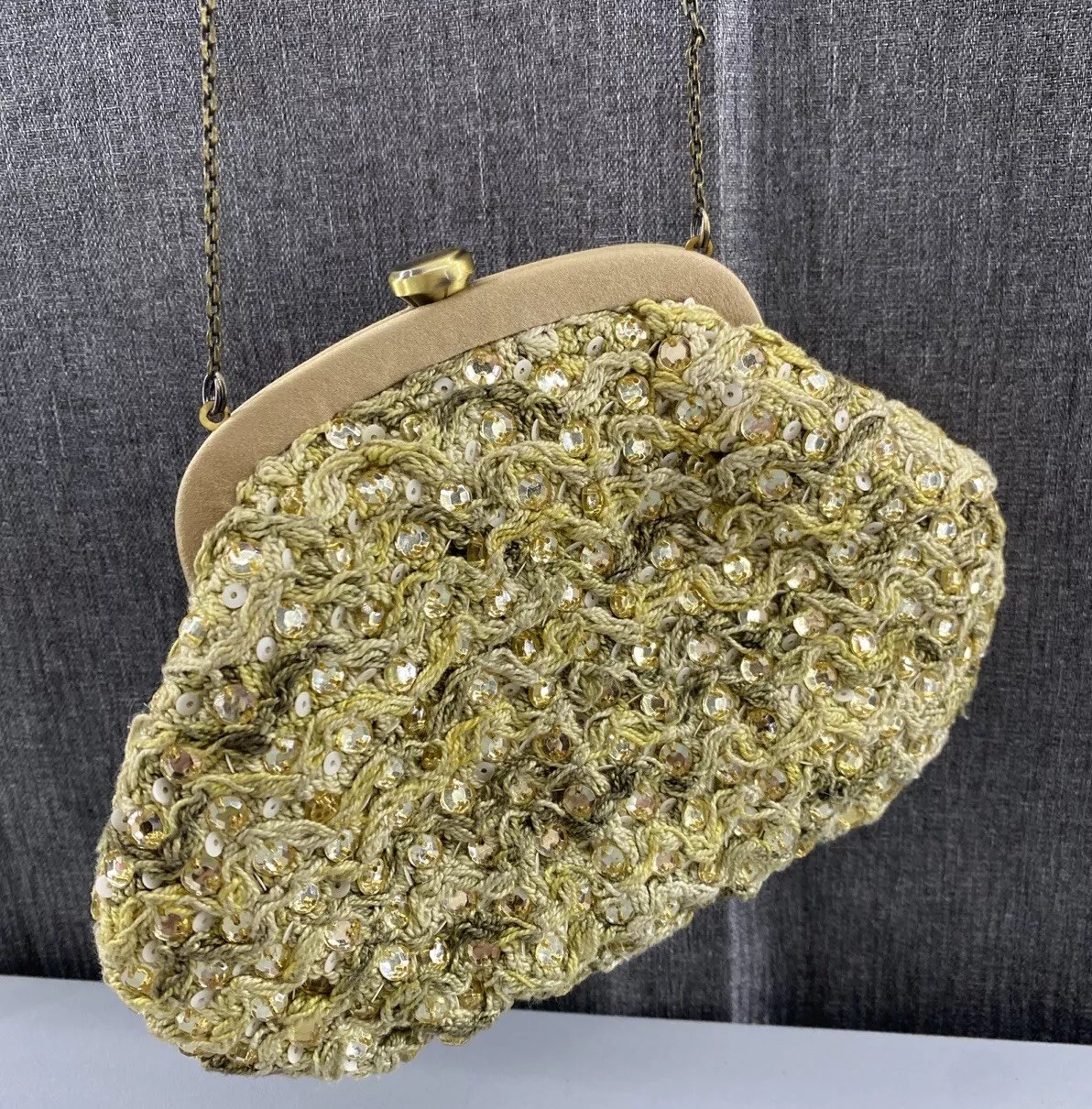 Santi Anthropologie 50s Snap Lock Gold Sequin Beaded Formal Clutch Shoulder Bag